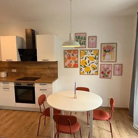 Daire Auszeit Im Feriendomizil - Klein & Fein Fuer 4 Gaeste