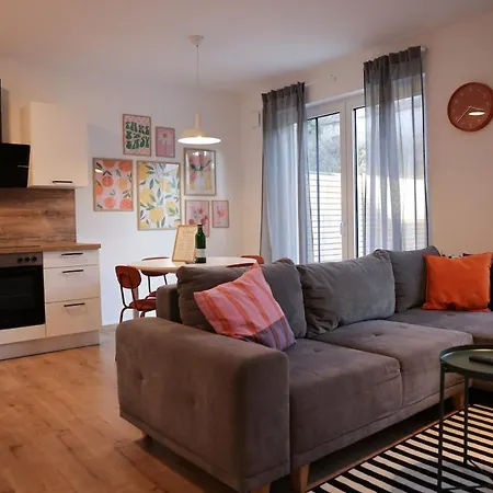 Appartement Auszeit Im Feriendomizil - Klein & Fein Fuer 4 Gaeste *