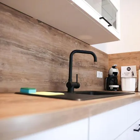 Auszeit Im Feriendomizil - Klein & Fein Fuer 4 Gaeste Apartment *
